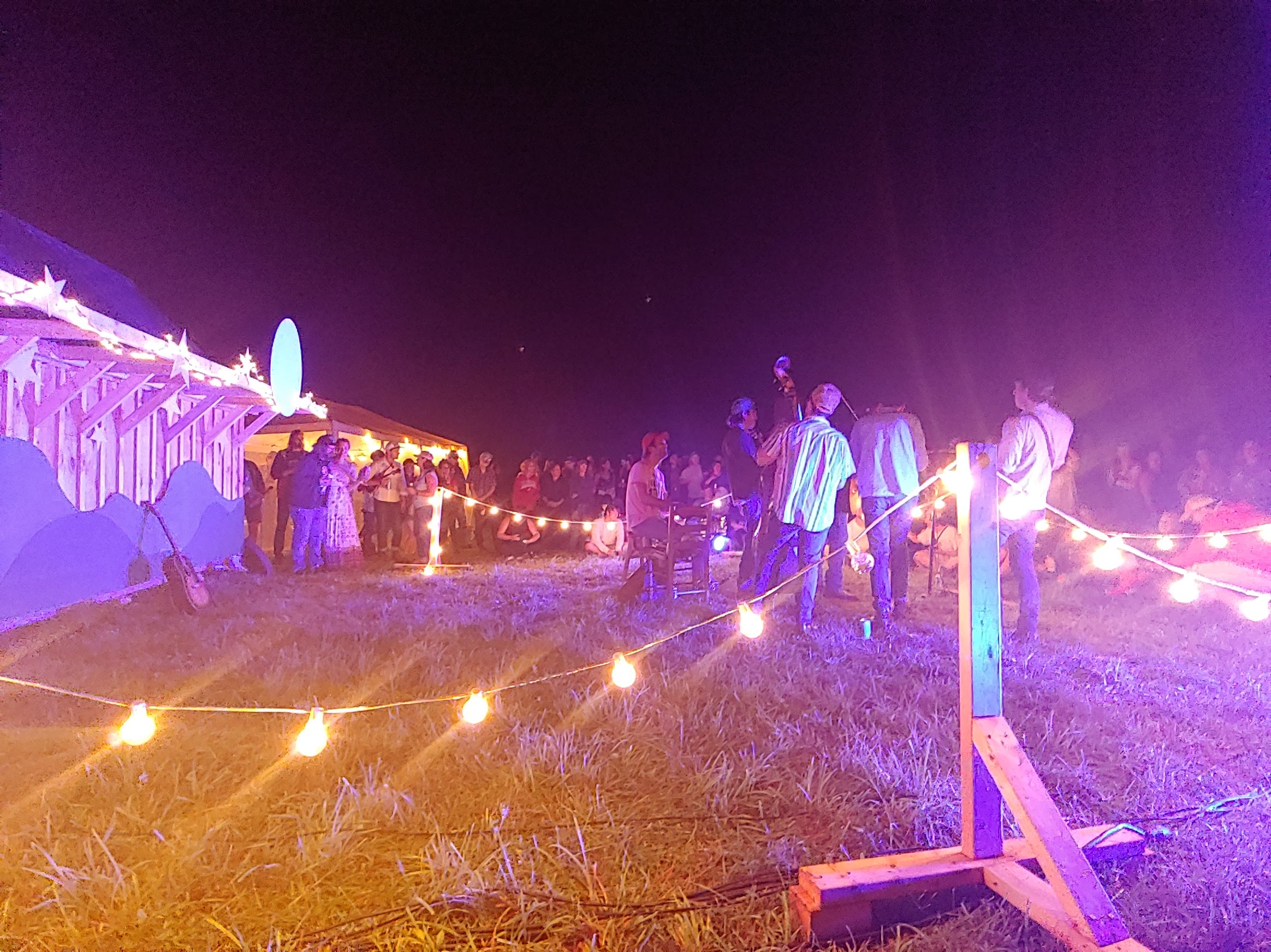 Mipso2019-08-16LamplighterSetGreenMountainBluegrassAndRootsFestivalManchesterVT (2).jpg